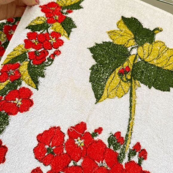 Vintage Geranium Terry Cloth Towels – Set of 2 Orange Floral 36"x20" - Picture 4 of 8